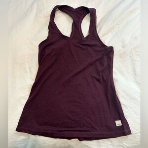 Vuori purple tank size medium